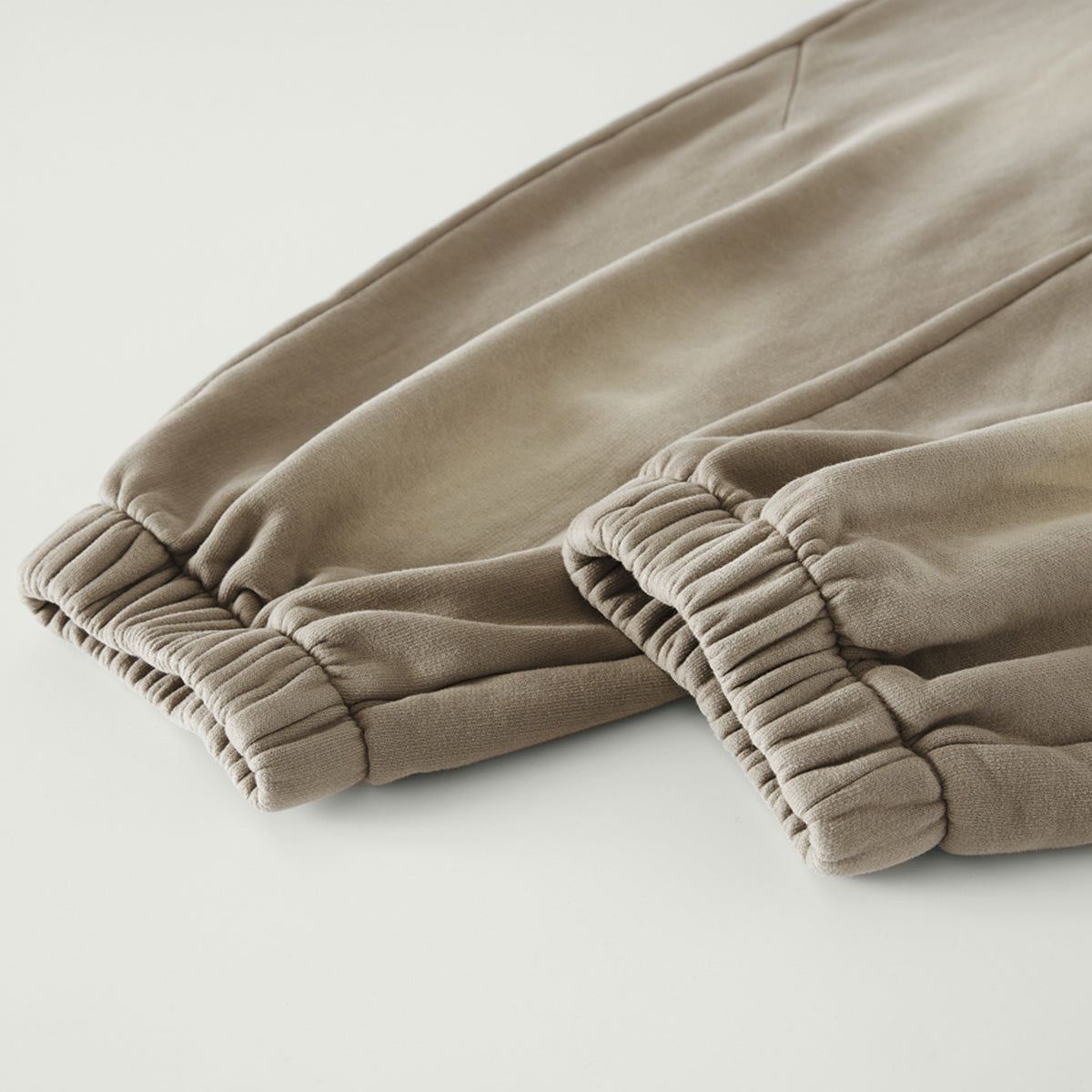 UNSHAKEN - SUPER HEAVYWEIGHT SWEATPANTS